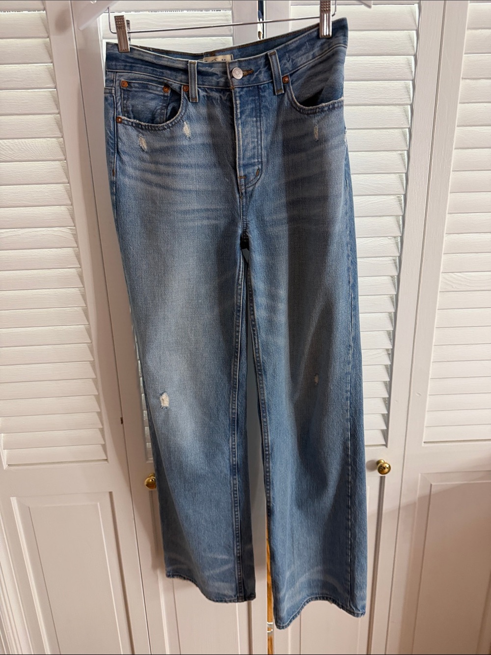 Madewell Light Blue Wide-Leg Distressed Jeans